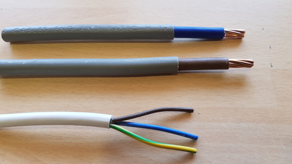 Mythbusters 4 Double insulated cables